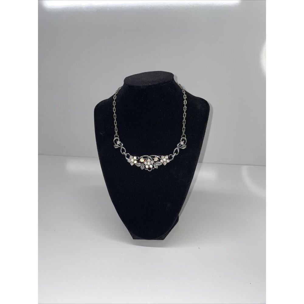 VTG Aurora Borealis Rhinestone Collar Necklace Silver Tone Floral Leaves Wedding